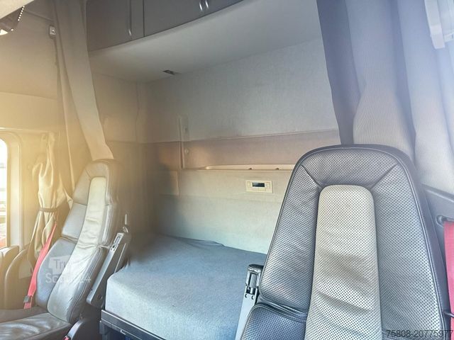 Standarta vilcējs VOLVO FH460 Globetrotter XL I Park ACC 2 Tanks Leder