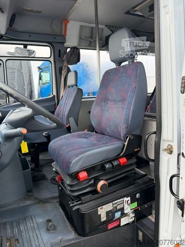 Мікроавтобус MERCEDES-BENZ 814 D Vario 10 Sitzer Mannschaftswagen Polizei