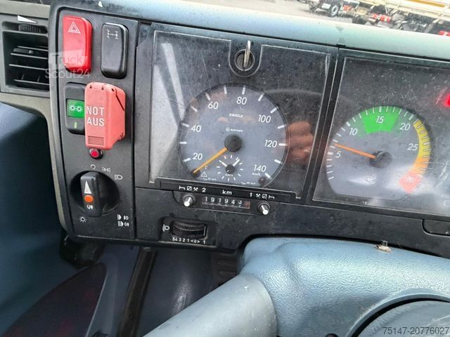 Мікроавтобус MERCEDES-BENZ 814 D Vario 10 Sitzer Mannschaftswagen Polizei