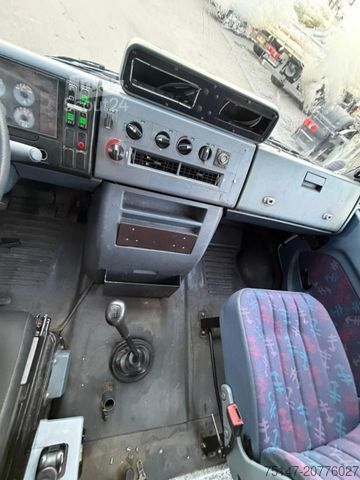 Мікроавтобус MERCEDES-BENZ 814 D Vario 10 Sitzer Mannschaftswagen Polizei