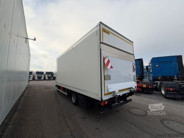 Fourgon tôlé FUSO Canter 7C18 3-Sitzer Klima Ladebordwand