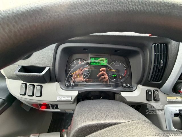 Fourgon tôlé FUSO Canter 7C18 3-Sitzer Klima Ladebordwand