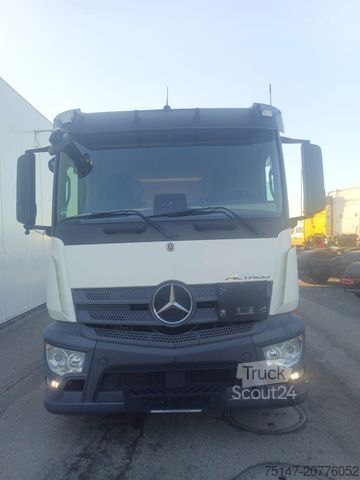Camion de matières dangereuses MERCEDES-BENZ 1840 Actros ADR Klima