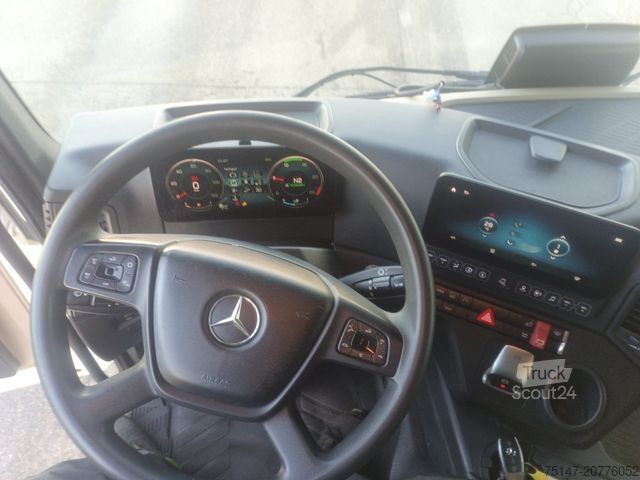 Camion de matières dangereuses MERCEDES-BENZ 1840 Actros ADR Klima