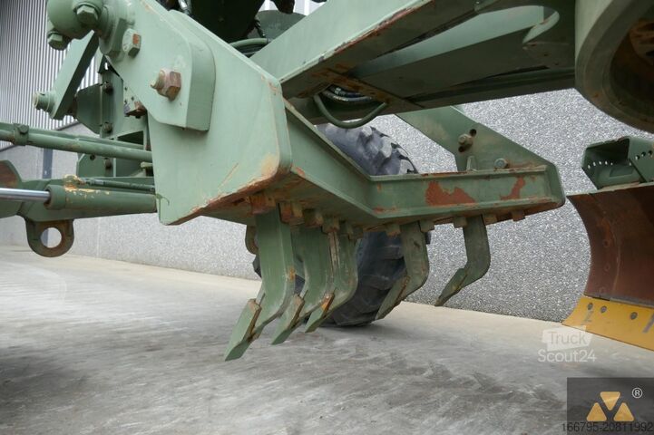 Livellatrice Caterpillar 130G Ex-army