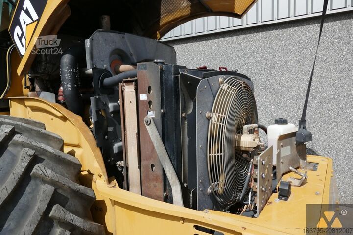 однобарабанний вальцьовий верстат Caterpillar CP76