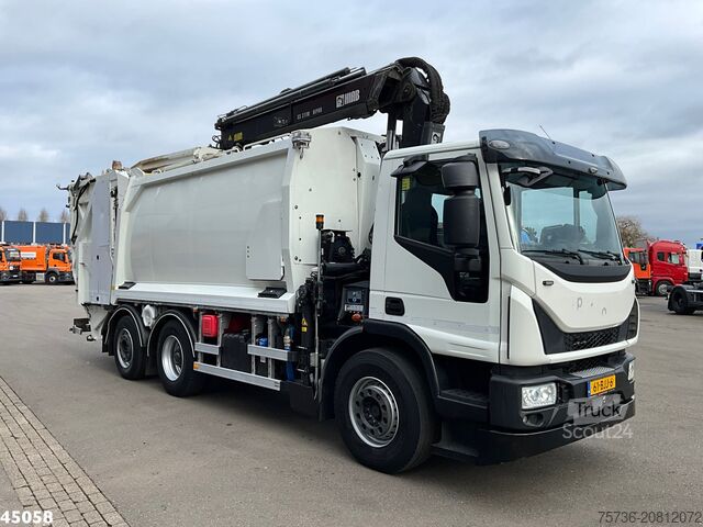 Veículo de recolha de resíduos Ginaf C 3128 NF Euro 6 Hiab 21 Tonmeter laadkraan Jus...