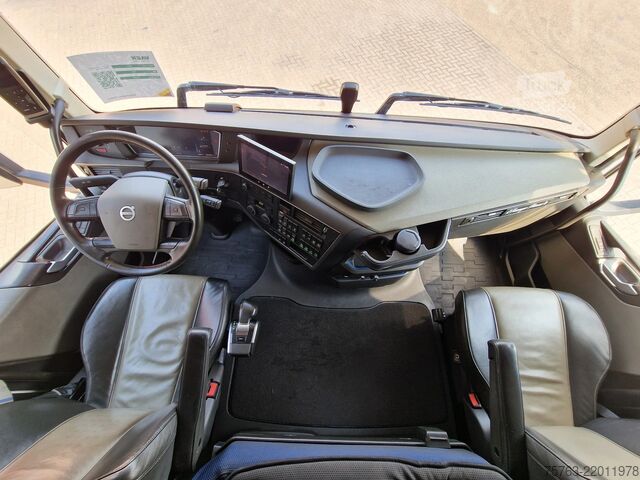 Standard-SZM Volvo FH 13.500 Globetrotter XL 6x2 - Retarder - Full...