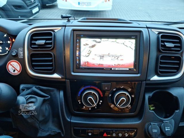 Polointegrovaný obytný vůz BÜRSTNER Campeo TD 660