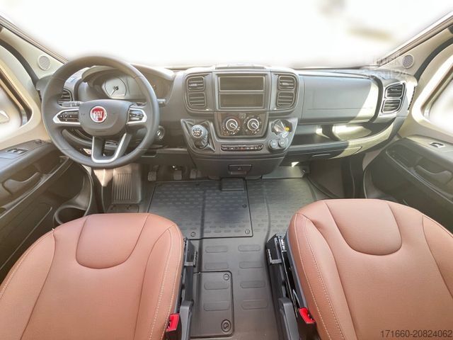 Half-integraal camper BÜRSTNER Lyseo TD 727 G