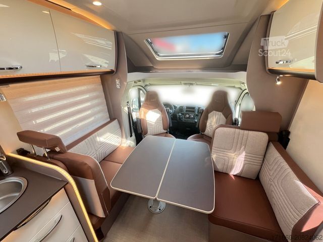 Half-integraal camper BÜRSTNER Lyseo TD 727 G