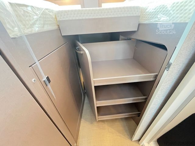Half-integraal camper BÜRSTNER Lyseo TD 727 G