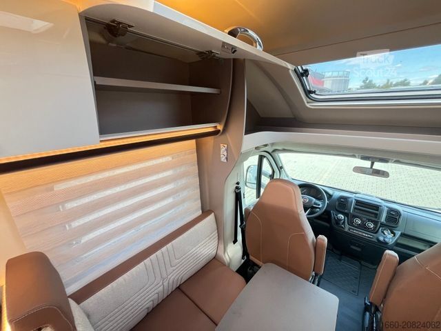 Half-integraal camper BÜRSTNER Lyseo TD 727 G