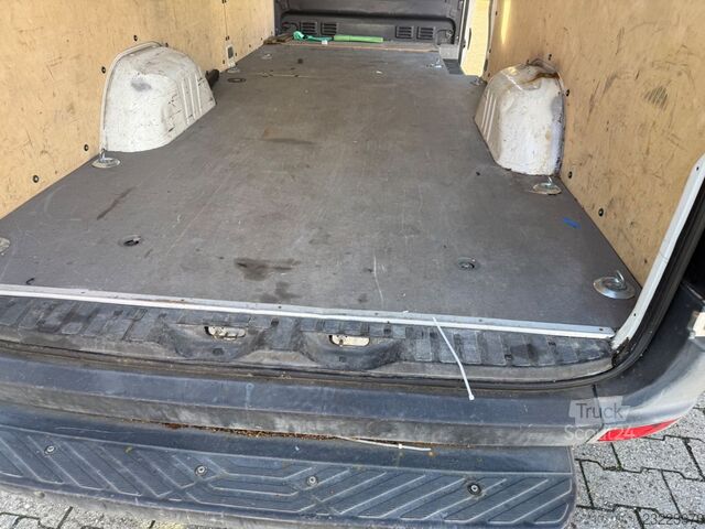 Kastenwagen hoch VW Crafter hoch u lang ca 340 Tkm bedingt Fahrberei