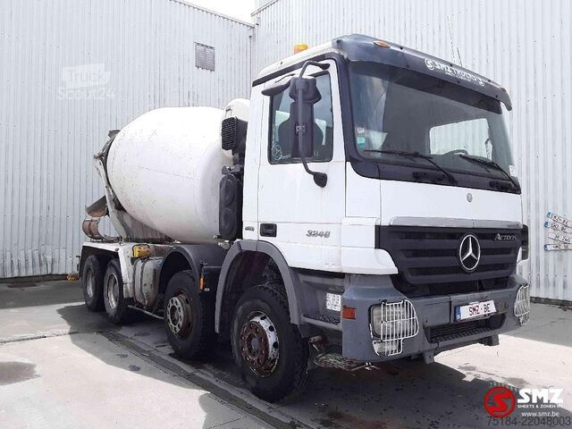 Blender Mercedes Actros 3246 8x4 eps