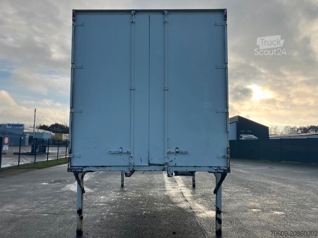 Remolque con caja móvil  Wechselbrücke Koffer