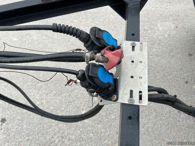 Swap chassis trailer KRONE 2 Achswechselfahrgestell, Typ: AZW 18 eL3B9