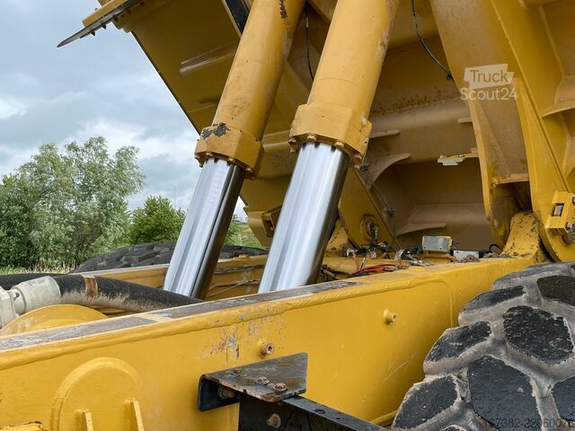 Kiepwagen Caterpillar 770G