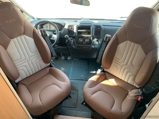 Polintegriran avtodom BÜRSTNER LYSEO GALLERY TD 649 G SUPER SALE