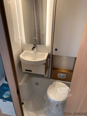 Polintegriran avtodom BÜRSTNER LYSEO GALLERY TD 649 G SUPER SALE