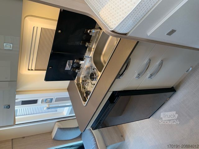 Polintegriran avtodom BÜRSTNER BÜRSTNER LINEO T 620 G