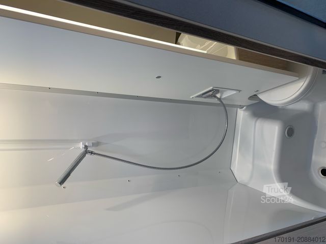 Polintegriran avtodom BÜRSTNER BÜRSTNER LINEO T 620 G