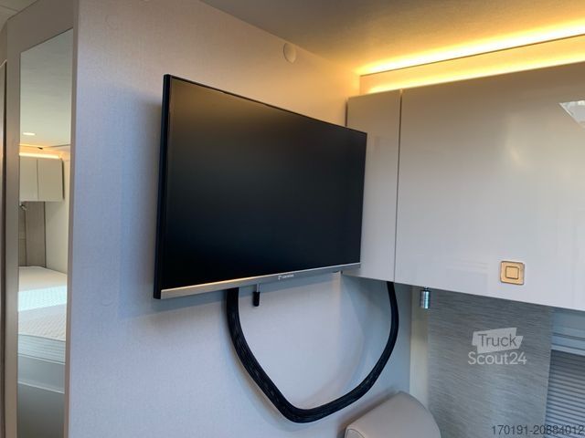 Polintegriran avtodom BÜRSTNER BÜRSTNER LINEO T 620 G