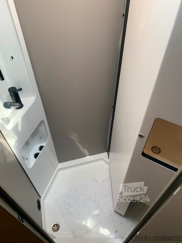 Polintegriran avtodom BÜRSTNER CAMPEO TD 676 G 6 Sitzplätze