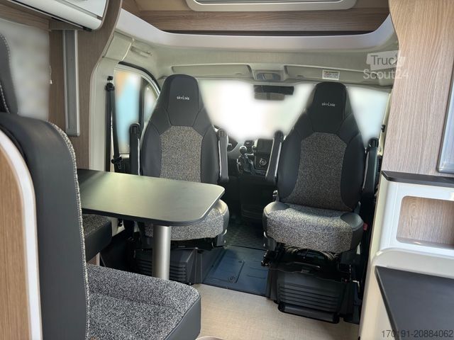 Polintegriran avtodom BÜRSTNER LYSEO TIME SKYLINE 690 G Safety Hubbett