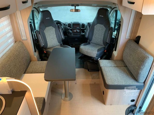 Polintegriran avtodom BÜRSTNER LYSEO TIME SKYLINE 732