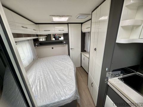 Τροχόσπιτο Hobby De Luxe 495 WFB 1800 kg/Connect/Autarkvorb.