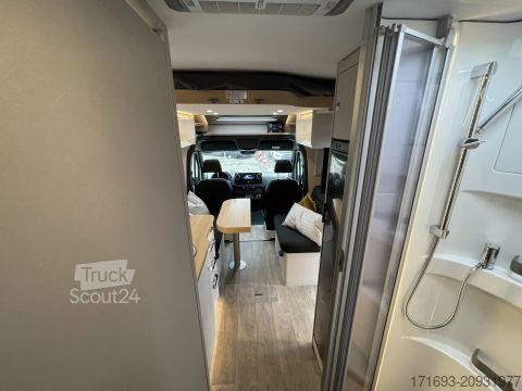 Caravana semiintegrada Hymer/Eriba Tramp S 685 Hubbett elektr./NP 132.866Euro