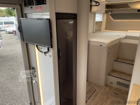 Caravana semiintegrada Hymer/Eriba Tramp S 685 Hubbett elektr./NP 132.866Euro