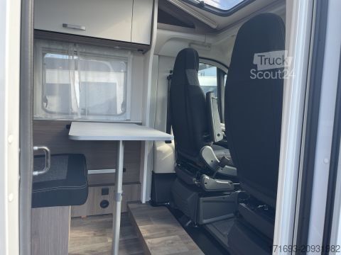 Daļēji integrēta kemperis Carado VAN V337 Pro+ 19.400 Euro Ersparnis! 8G