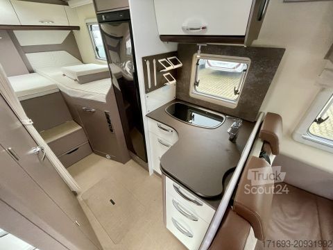 Caravana semiintegrada Bürstner Lyseo TD 690 G Harmony Line Sie sparen 40.270Euro
