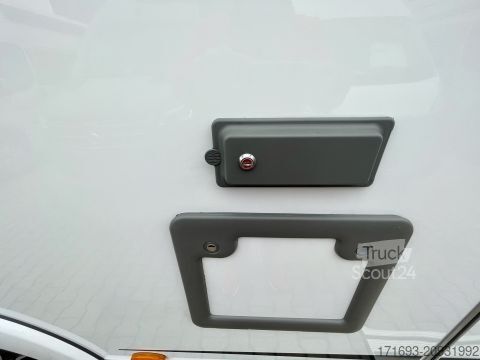 Caravana semiintegrada Bürstner Lyseo TD 690 G Harmony Line Sie sparen 40.270Euro