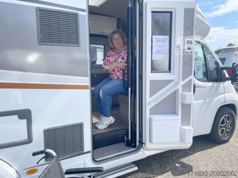 Caravana semiintegrada Bürstner Lyseo TD 736 Rolli zum Mieten - barrierefrei