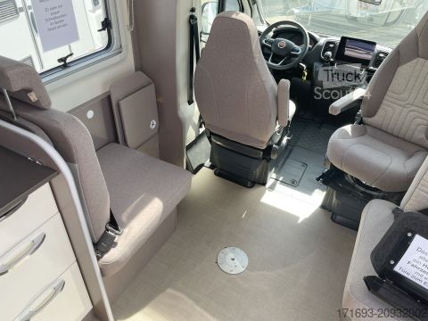 Caravana semiintegrada Bürstner Lyseo TD 736 Rolli zum Mieten - barrierefrei