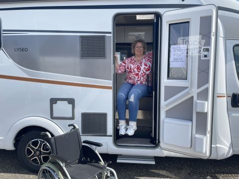 Caravana semiintegrada Bürstner Lyseo TD 736 Rolli zum Mieten - barrierefrei