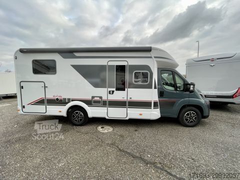 Caravana semiintegrada Bürstner Lyseo Time Skyline 726 G MESSE ANGEBOTE ON TOP