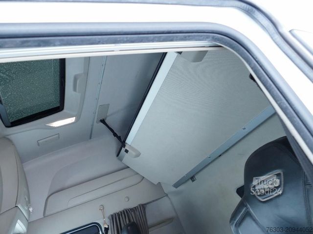 Standardowy ciągnik siodłowy IVECO Stralis 460 *CNG*Retarder*EURO6D*