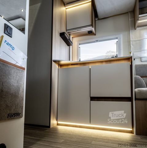 Ημιενσωματωμένο αυτοκινούμενο τροχόσπιτο FORSTER T 745 EF -VIBE EDITION 2026-/ EINZEL.- & HUBBETT