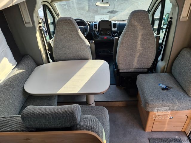 Puoliksi integroitu matkailuauto DETHLEFFS Just Camp T 7052 EB *3x Pakete/Solar/Kamera/18"*