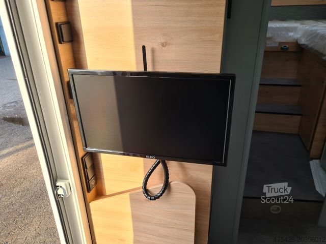 Puoliksi integroitu matkailuauto DETHLEFFS Just Camp T 7052 EB *3x Pakete/Solar/Kamera/18"*