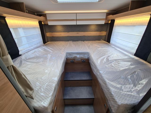 Teilintegriertes Wohnmobil DETHLEFFS Just Camp T 7052 EB *3x Pakete + Solar/18-Alu*