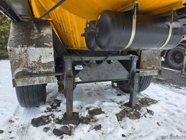 Tankauflieger D-TEC Vlastuin/ Kesteren Gülleauflieger mit ADR