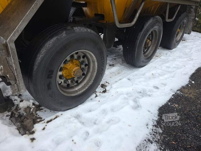 Tankauflieger D-TEC Vlastuin/ Kesteren Gülleauflieger mit ADR