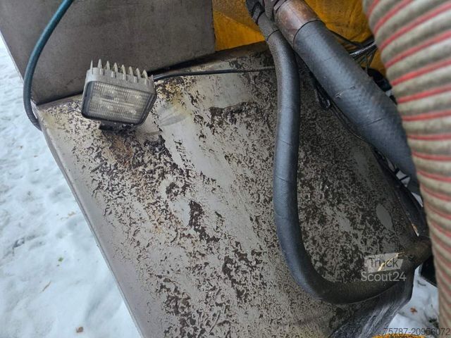 Tankauflieger D-TEC Vlastuin/ Kesteren Gülleauflieger mit ADR