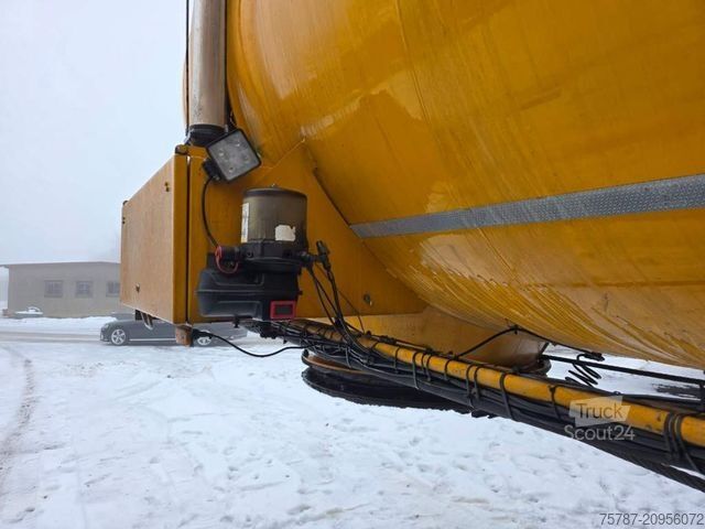 Tankauflieger D-TEC Vlastuin/ Kesteren Gülleauflieger mit ADR