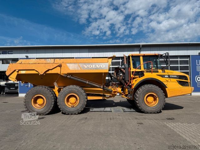 Altro VOLVO A25G Dumper 9.564 h Baujahr 2021